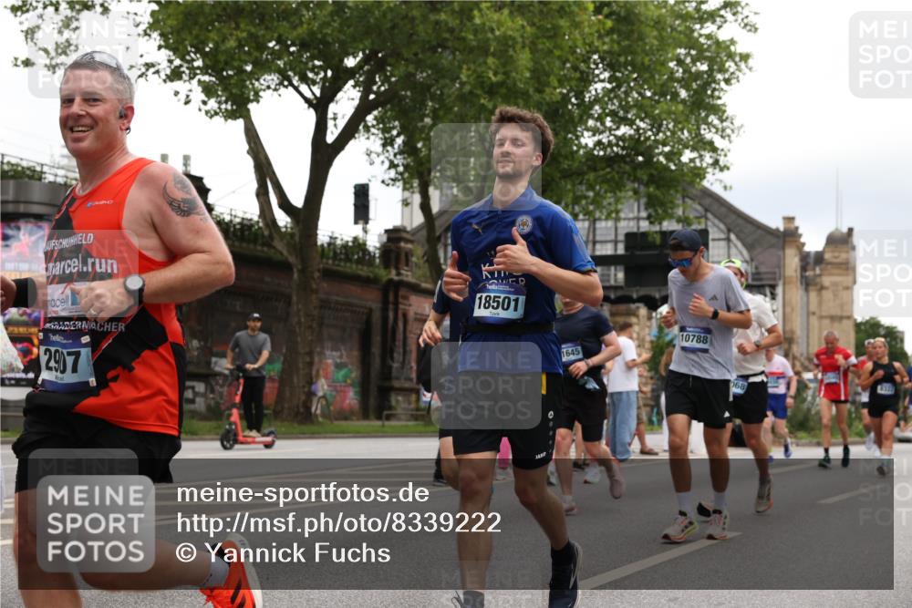 29.06.2025 - hella hamburg halbmarathon Yannick Fuchs http://msf.ph/oto/8339222 29.06.2025 10:52:04 20KM 1595, 1611, 2025, 2488, 2656, 2840, 2907, 3093, 3251, 3859, 4319, 4426, 4467, 4502, 4632, 4708, 4833, 5277, 5341, 5926, 6104, 6138, 6147, 6592, 6595, 7082, 7138, 7189, 8322, 8585, 9230, 9316, 9485, 10788, 11645, 12378, 12585, 12879, 13465, 13816, 13880, 14266, 14571, 15217, 15434, 15527, 16531, 17405, 17415, 17827, 18068, 18180, 18492, 18501, 18587, 18762, 18891 meine-sportfotos.de