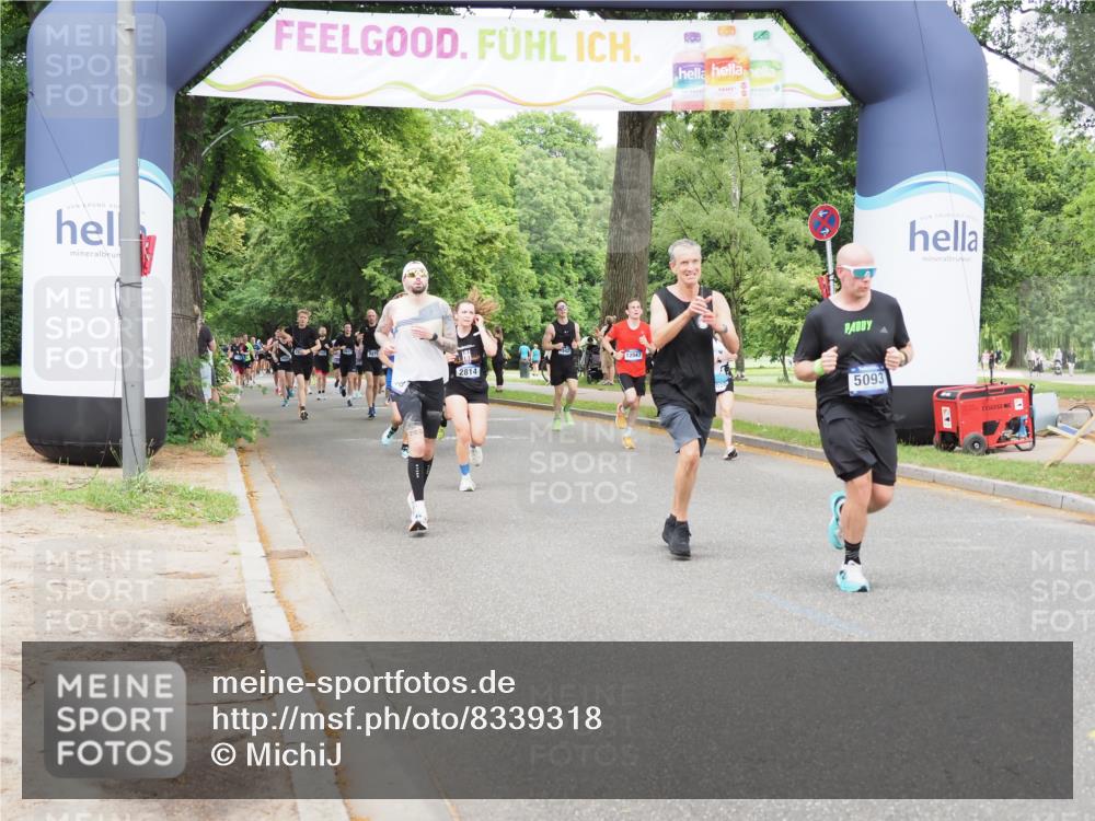 29.06.2025 - hella hamburg halbmarathon MichiJ http://msf.ph/oto/8339318 29.06.2025 10:39:45 Zwischen KM18-KM19 2814, 5008, 5093, 6198, 7383, 9145, 12519, 14286, 15727 meine-sportfotos.de