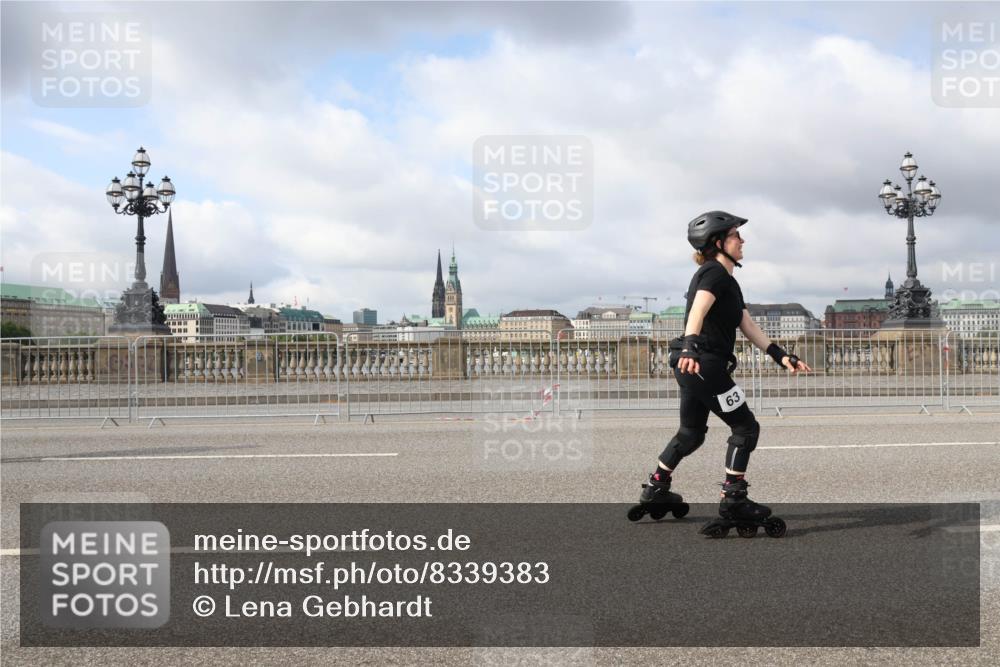 29.06.2025 - hella hamburg halbmarathon Lena Gebhardt http://msf.ph/oto/8339383 29.06.2025 09:09:05 Lombardsbrücke 63 meine-sportfotos.de