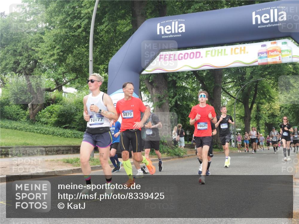 29.06.2025 - hella hamburg halbmarathon KatJ http://msf.ph/oto/8339425 29.06.2025 10:48:17 Zwischen KM18-KM19 2911, 5613, 5870, 7306, 8177, 8590 meine-sportfotos.de