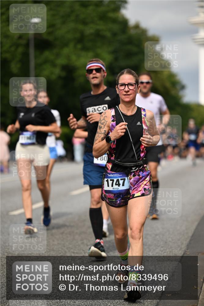29.06.2025 - hella hamburg halbmarathon Dr. Thomas Lammeyer http://msf.ph/oto/8339496 29.06.2025 10:17:57 Kennedybrücke 1747, 2891, 4001, 4032, 4795, 4962, 5631, 5719, 6089, 7462, 7802, 7913, 8001, 8673, 9141, 9631, 9845, 9886, 10442, 10443, 11355 meine-sportfotos.de