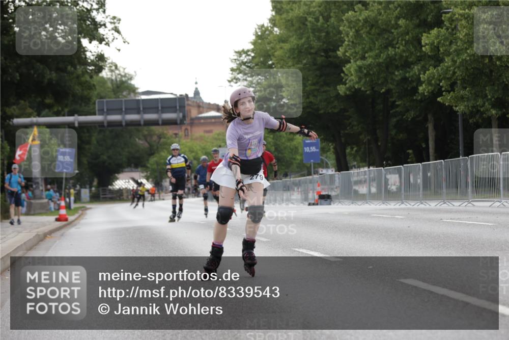 29.06.2025 - hella hamburg halbmarathon Jannik Wohlers http://msf.ph/oto/8339543 29.06.2025 09:02:03 Lombardsbrücke  meine-sportfotos.de