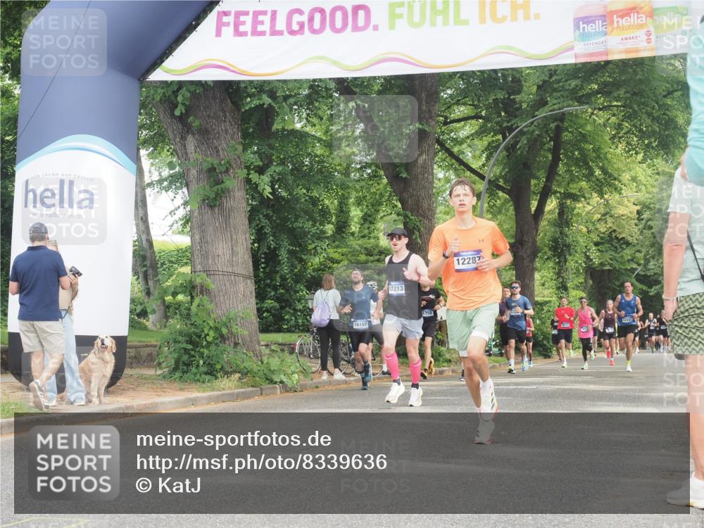 29.06.2025 - hella hamburg halbmarathon KatJ http://msf.ph/oto/8339636 29.06.2025 10:18:58 Zwischen KM18-KM19  meine-sportfotos.de
