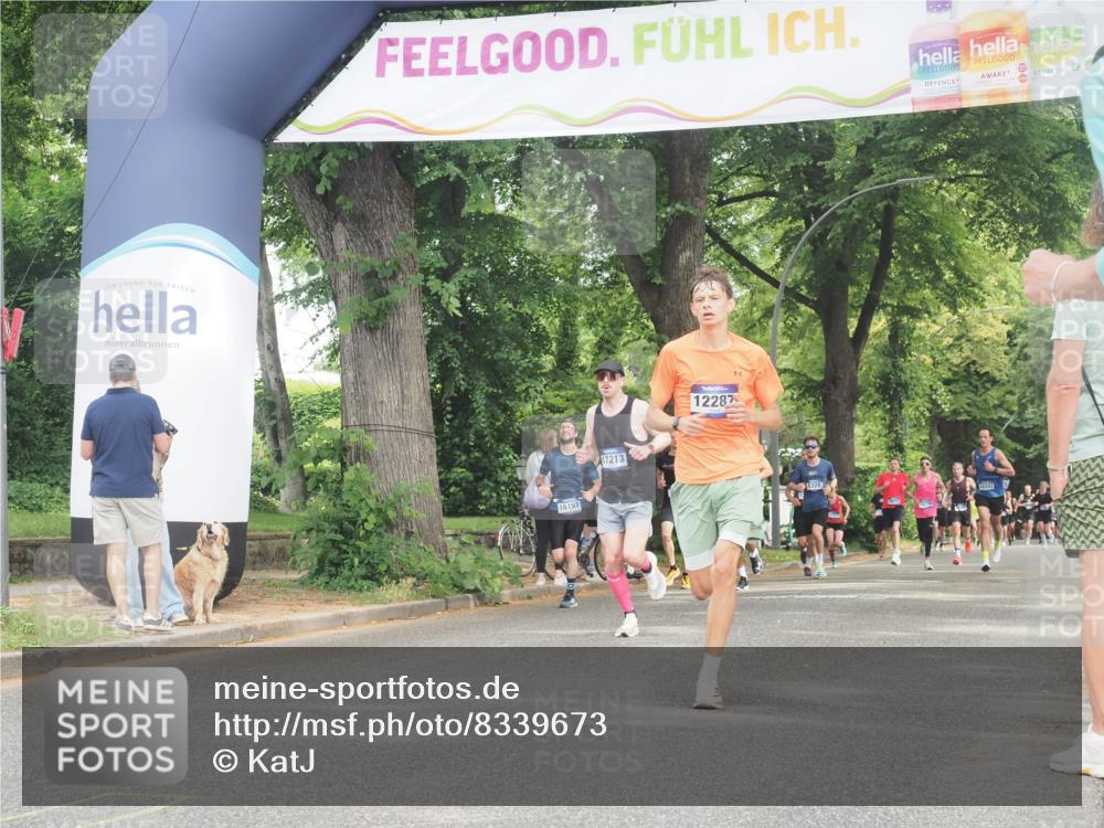 29.06.2025 - hella hamburg halbmarathon KatJ http://msf.ph/oto/8339673 29.06.2025 10:18:58 Zwischen KM18-KM19  meine-sportfotos.de