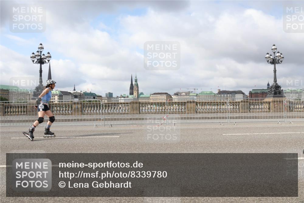 29.06.2025 - hella hamburg halbmarathon Lena Gebhardt http://msf.ph/oto/8339780 29.06.2025 09:09:05 Lombardsbrücke 361 meine-sportfotos.de