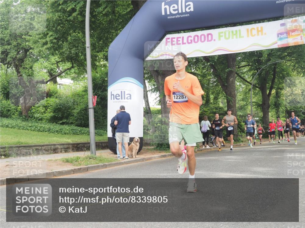 29.06.2025 - hella hamburg halbmarathon KatJ http://msf.ph/oto/8339805 29.06.2025 10:18:59 Zwischen KM18-KM19  meine-sportfotos.de