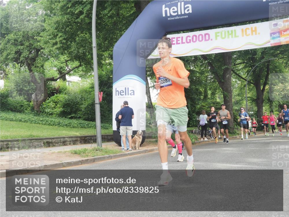 29.06.2025 - hella hamburg halbmarathon KatJ http://msf.ph/oto/8339825 29.06.2025 10:18:59 Zwischen KM18-KM19  meine-sportfotos.de