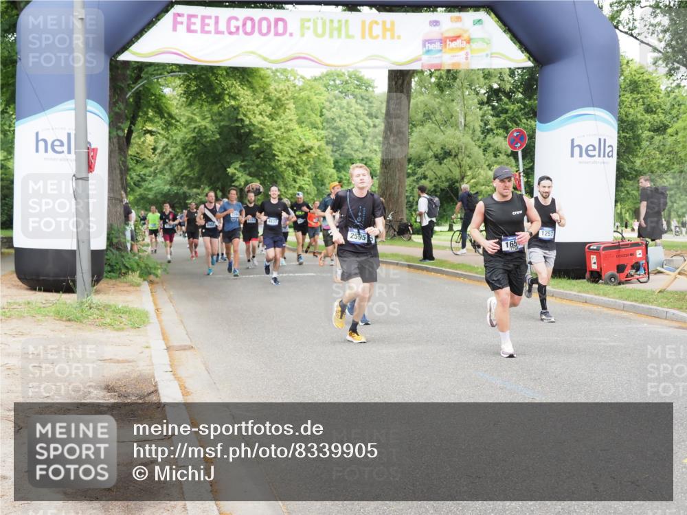 29.06.2025 - hella hamburg halbmarathon MichiJ http://msf.ph/oto/8339905 29.06.2025 10:39:50 Zwischen KM18-KM19 1257, 1657, 2814, 5008, 5020, 5093, 6198, 7383, 7475, 14198, 14286, 15427 meine-sportfotos.de