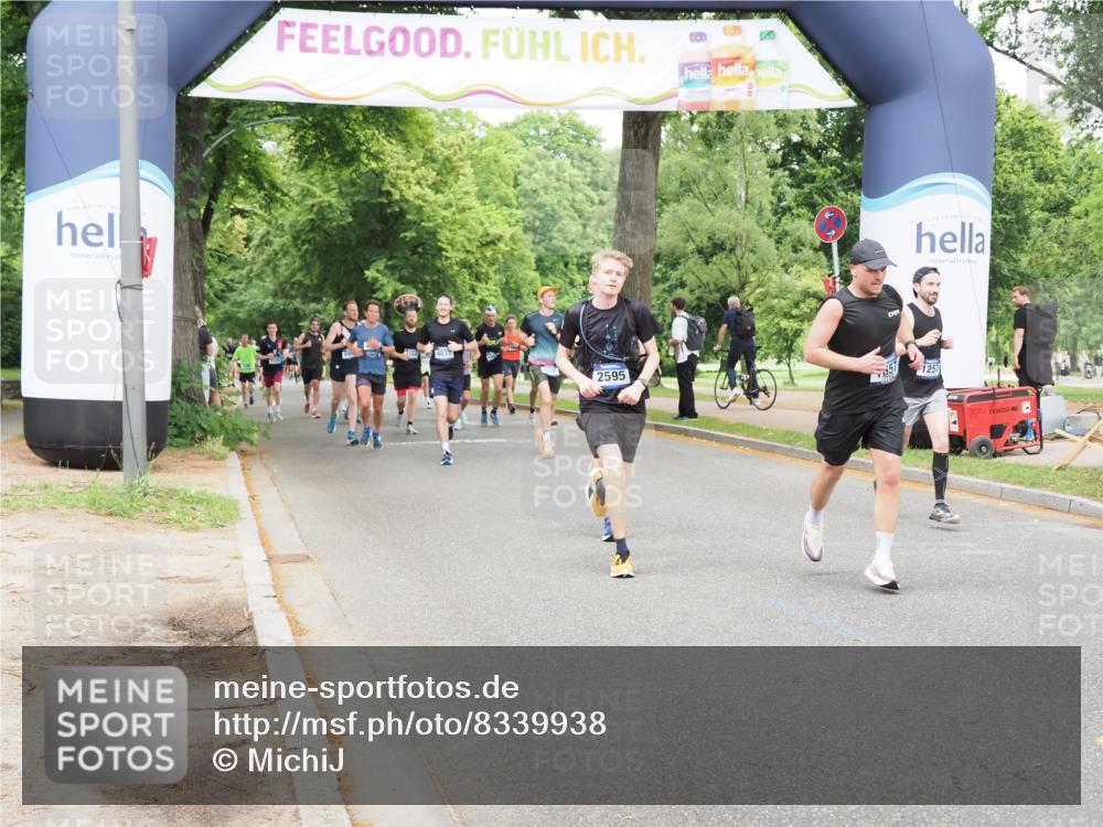29.06.2025 - hella hamburg halbmarathon MichiJ http://msf.ph/oto/8339938 29.06.2025 10:39:50 Zwischen KM18-KM19 1257, 1657, 2814, 5008, 5020, 5093, 6198, 7383, 7475, 14198, 14286, 15427 meine-sportfotos.de