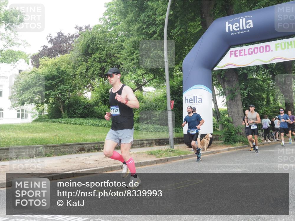 29.06.2025 - hella hamburg halbmarathon KatJ http://msf.ph/oto/8339993 29.06.2025 10:19:01 Zwischen KM18-KM19 1758 meine-sportfotos.de
