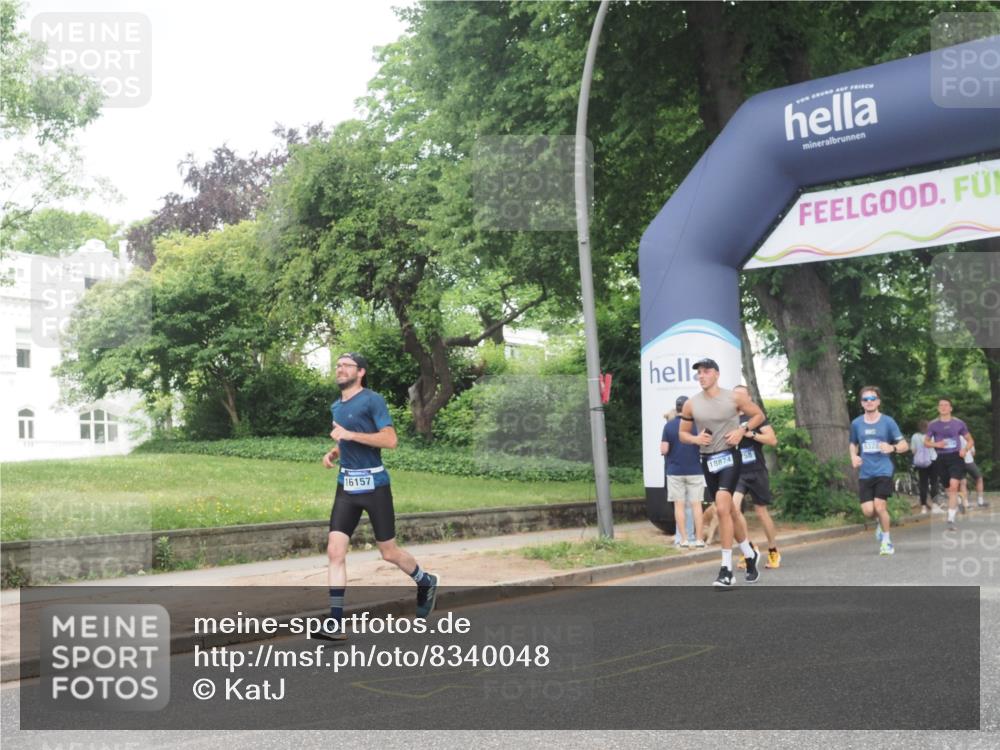 29.06.2025 - hella hamburg halbmarathon KatJ http://msf.ph/oto/8340048 29.06.2025 10:19:02 Zwischen KM18-KM19 1758, 5328 meine-sportfotos.de