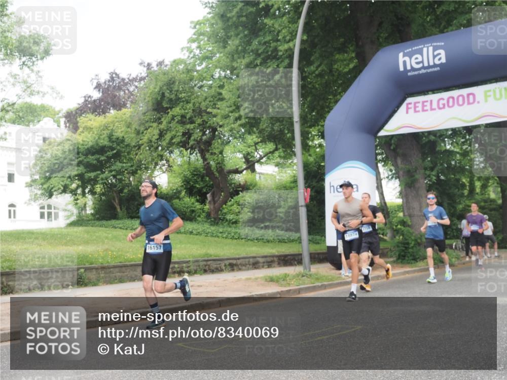 29.06.2025 - hella hamburg halbmarathon KatJ http://msf.ph/oto/8340069 29.06.2025 10:19:02 Zwischen KM18-KM19 1758, 5328 meine-sportfotos.de