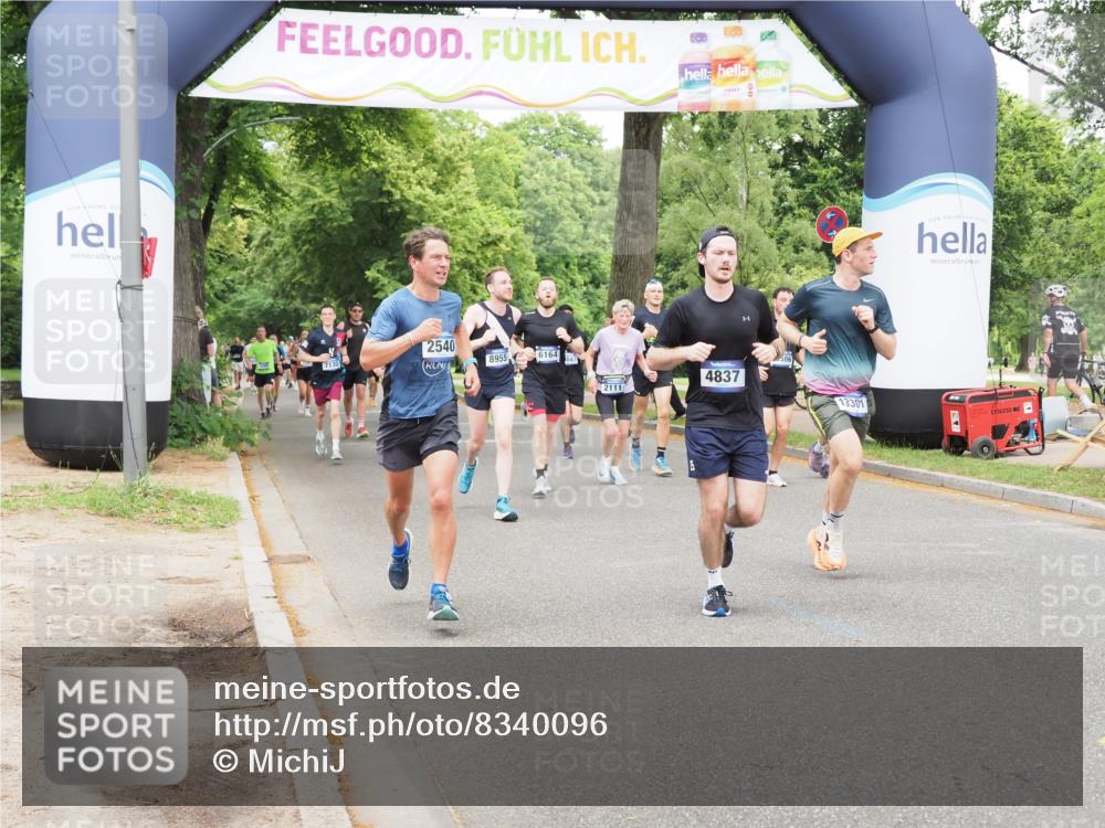 29.06.2025 - hella hamburg halbmarathon MichiJ http://msf.ph/oto/8340096 29.06.2025 10:39:53 Zwischen KM18-KM19 1257, 1657, 2111, 2540, 2595, 2814, 4837, 5020, 6164, 6198, 7475, 8955, 13301, 14198, 14286, 15427 meine-sportfotos.de