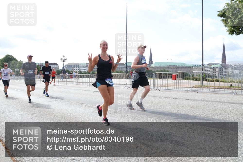 29.06.2025 - hella hamburg halbmarathon Lena Gebhardt http://msf.ph/oto/8340196 29.06.2025 10:13:26 Lombardsbrücke 19035, 13331, 17474, 859, 7346, 1007, 1747, 1859, 2055, 2721, 2904, 2961, 2987, 3218, 3360, 3728, 3729, 4187, 4795, 4950, 5232, 5546, 6026, 6489, 6717, 6724, 7346, 7446, 7447, 7460, 7873, 7913, 8279, 8398, 8405, 8913, 9128, 9141, 9527, 9612, 10977, 12313, 12492, 12797, 12928, 12929, 13331, 13928, 14404, 15663, 15922, 16030, 16255, 16437, 16491, 17472, 17474, 17699, 17988, 18048, 18222, 18231, 18320, 18732 meine-sportfotos.de