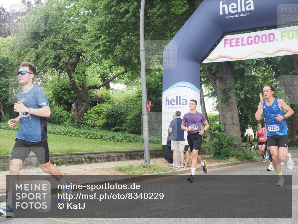29.06.2025 - hella hamburg halbmarathon KatJ http://msf.ph/oto/8340229 29.06.2025 10:19:04 Zwischen KM18-KM19 1758, 5328 meine-sportfotos.de