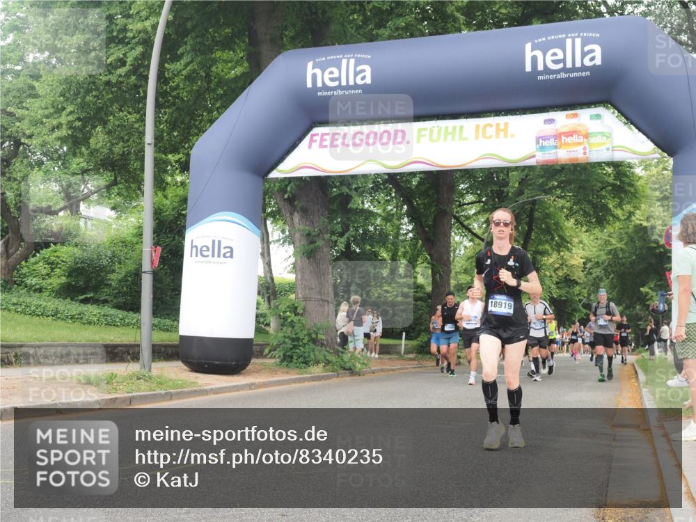 29.06.2025 - hella hamburg halbmarathon KatJ http://msf.ph/oto/8340235 29.06.2025 10:48:21 Zwischen KM18-KM19 2911, 5613, 5870, 7306, 8177 meine-sportfotos.de