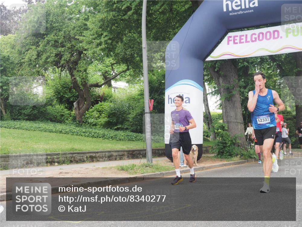29.06.2025 - hella hamburg halbmarathon KatJ http://msf.ph/oto/8340277 29.06.2025 10:19:04 Zwischen KM18-KM19 1758, 5328 meine-sportfotos.de
