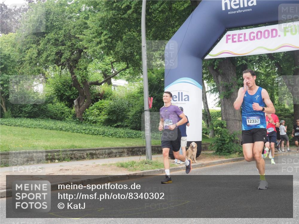 29.06.2025 - hella hamburg halbmarathon KatJ http://msf.ph/oto/8340302 29.06.2025 10:19:04 Zwischen KM18-KM19 1758, 5328 meine-sportfotos.de