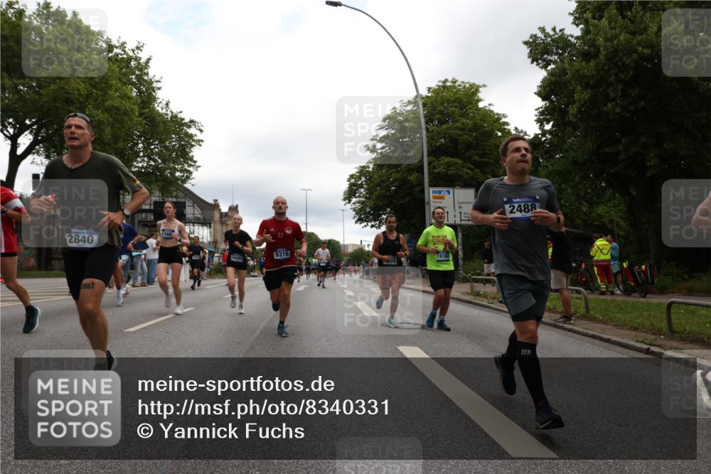 29.06.2025 - hella hamburg halbmarathon Yannick Fuchs http://msf.ph/oto/8340331 29.06.2025 10:52:09 20KM 1319, 1595, 1833, 2488, 2656, 2840, 2907, 3251, 3859, 4319, 4502, 4632, 4708, 4833, 5277, 5341, 5926, 6104, 6138, 6147, 6592, 6595, 7082, 7138, 7189, 7856, 8322, 8585, 9230, 9316, 9485, 10020, 10319, 10788, 11394, 11645, 11846, 12378, 12495, 12585, 12879, 13287, 13512, 13694, 13816, 13880, 14266, 14571, 15197, 15434, 15527, 16189, 16531, 17405, 17415, 17827, 18068, 18180, 18492, 18501, 18587, 18891 meine-sportfotos.de