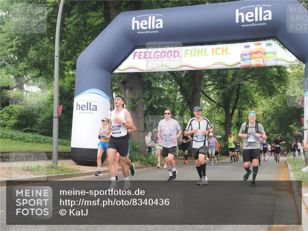 29.06.2025 - hella hamburg halbmarathon KatJ http://msf.ph/oto/8340436 29.06.2025 10:48:24 Zwischen KM18-KM19 1128, 2591, 5613, 8177 meine-sportfotos.de
