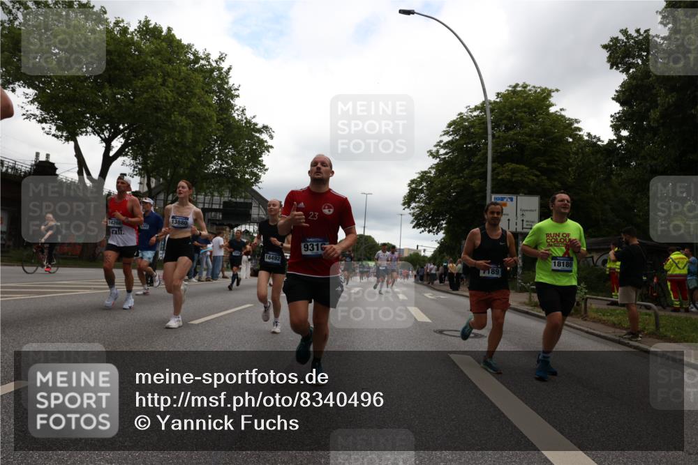 29.06.2025 - hella hamburg halbmarathon Yannick Fuchs http://msf.ph/oto/8340496 29.06.2025 10:52:09 20KM 1319, 1595, 1833, 2488, 2656, 2840, 2907, 3251, 3859, 4319, 4502, 4632, 4708, 4833, 5277, 5341, 5926, 6104, 6138, 6147, 6592, 6595, 7082, 7138, 7189, 7856, 8322, 8585, 9230, 9316, 9485, 10020, 10319, 10788, 11394, 11645, 11846, 12378, 12495, 12585, 12879, 13287, 13512, 13694, 13816, 13880, 14266, 14571, 15197, 15434, 15527, 16189, 16531, 17405, 17415, 17827, 18068, 18180, 18492, 18501, 18587, 18891 meine-sportfotos.de