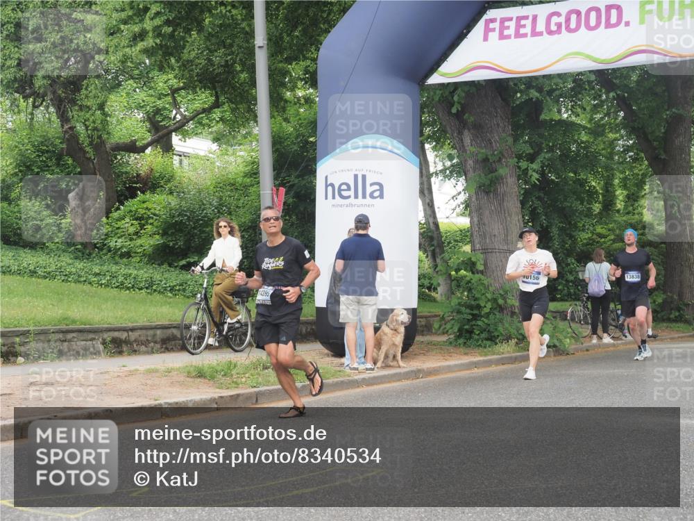 29.06.2025 - hella hamburg halbmarathon KatJ http://msf.ph/oto/8340534 29.06.2025 10:19:08 Zwischen KM18-KM19 1758, 2021, 5328 meine-sportfotos.de