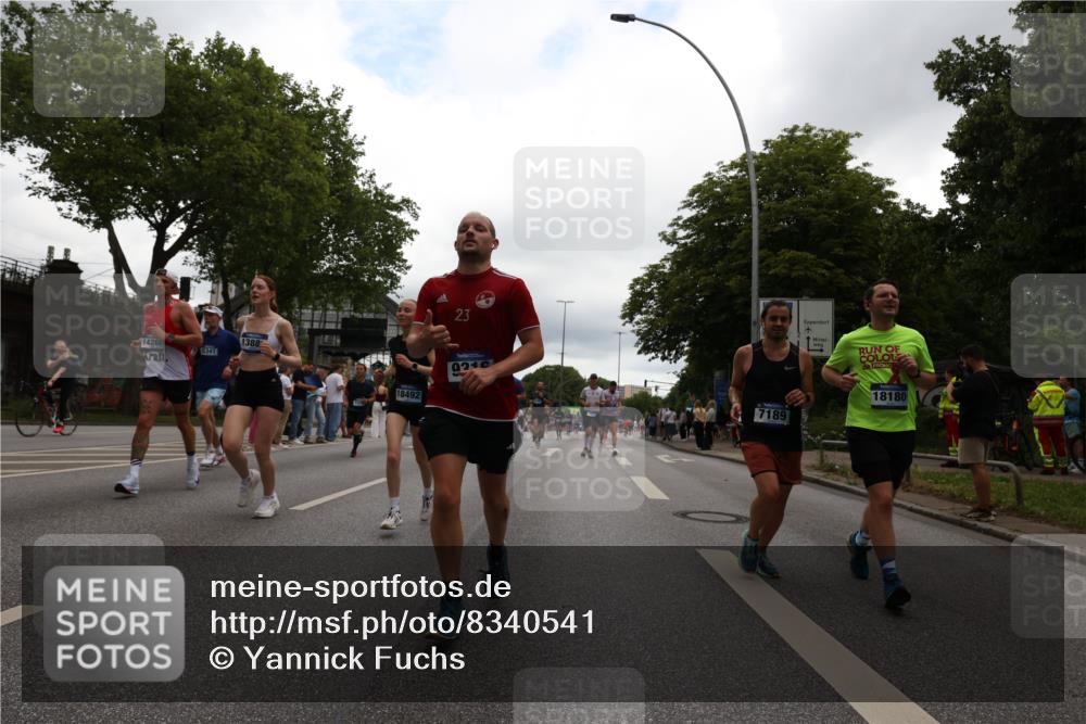 29.06.2025 - hella hamburg halbmarathon Yannick Fuchs http://msf.ph/oto/8340541 29.06.2025 10:52:09 20KM 1319, 1595, 1833, 2488, 2656, 2840, 2907, 3251, 3859, 4319, 4502, 4632, 4708, 4833, 5277, 5341, 5926, 6104, 6138, 6147, 6592, 6595, 7082, 7138, 7189, 7856, 8322, 8585, 9230, 9316, 9485, 10020, 10319, 10788, 11394, 11645, 11846, 12378, 12495, 12585, 12879, 13287, 13512, 13694, 13816, 13880, 14266, 14571, 15197, 15434, 15527, 16189, 16531, 17405, 17415, 17827, 18068, 18180, 18492, 18501, 18587, 18891 meine-sportfotos.de