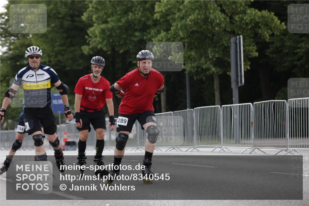 29.06.2025 - hella hamburg halbmarathon Jannik Wohlers http://msf.ph/oto/8340545 29.06.2025 09:02:07 Lombardsbrücke  meine-sportfotos.de