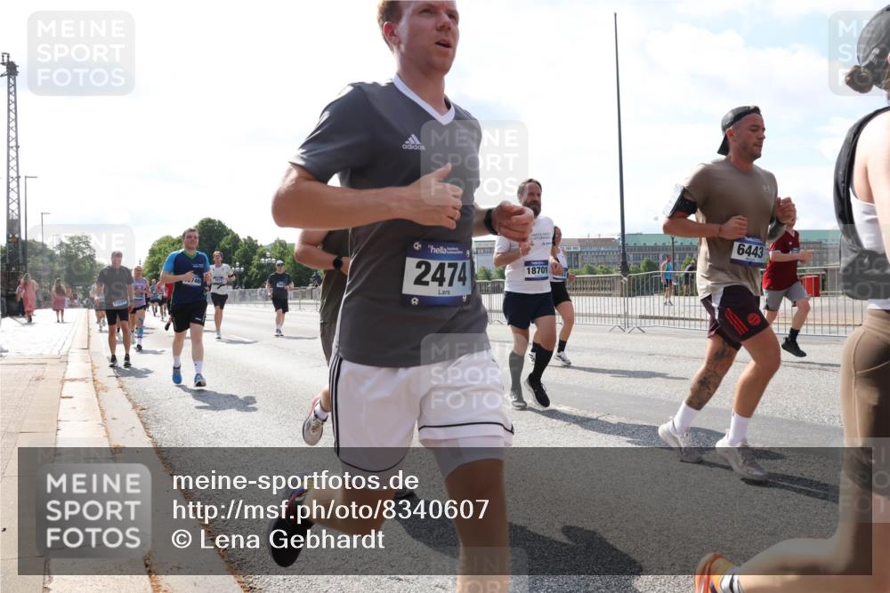 29.06.2025 - hella hamburg halbmarathon Lena Gebhardt http://msf.ph/oto/8340607 29.06.2025 10:00:41 Lombardsbrücke 746, 2474, 18701, 6443, 1019, 1180, 1526, 1544, 1568, 1583, 1611, 1681, 2027, 2086, 2236, 2346, 2426, 2474, 2606, 2652, 2730, 2982, 3042, 3059, 3141, 3177, 3319, 3400, 3740, 3794, 3861, 3983, 4419, 4579, 4594, 4616, 4708, 4767, 4813, 4940, 4945, 5033, 5418, 5643, 5728, 5870, 6082, 6084, 6104, 6138, 6147, 6220, 6260, 6443, 6470, 6714, 6757, 7757, 7759, 7761, 8255, 8326, 8478, 8632, 8923, 9124, 9553, 9555, 9577, 10074, 10271, 10599 meine-sportfotos.de
