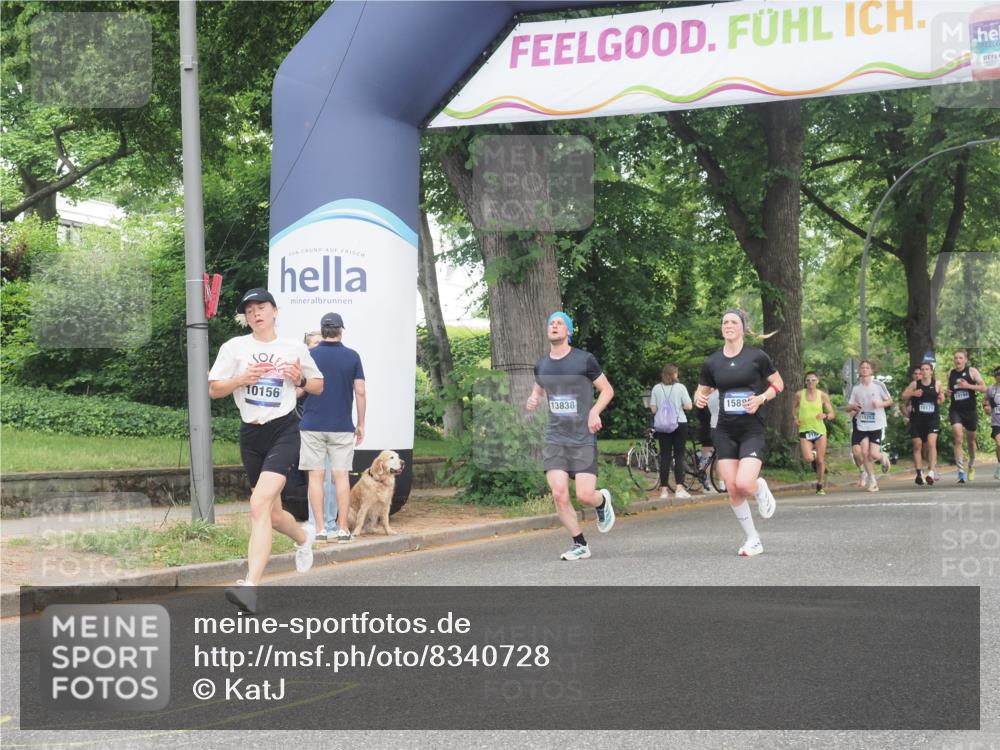 29.06.2025 - hella hamburg halbmarathon KatJ http://msf.ph/oto/8340728 29.06.2025 10:19:09 Zwischen KM18-KM19 1758, 2021, 5328 meine-sportfotos.de