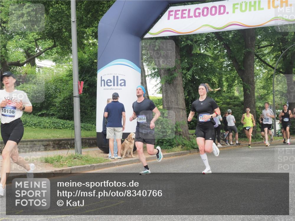 29.06.2025 - hella hamburg halbmarathon KatJ http://msf.ph/oto/8340766 29.06.2025 10:19:10 Zwischen KM18-KM19 2021, 2180, 5328 meine-sportfotos.de