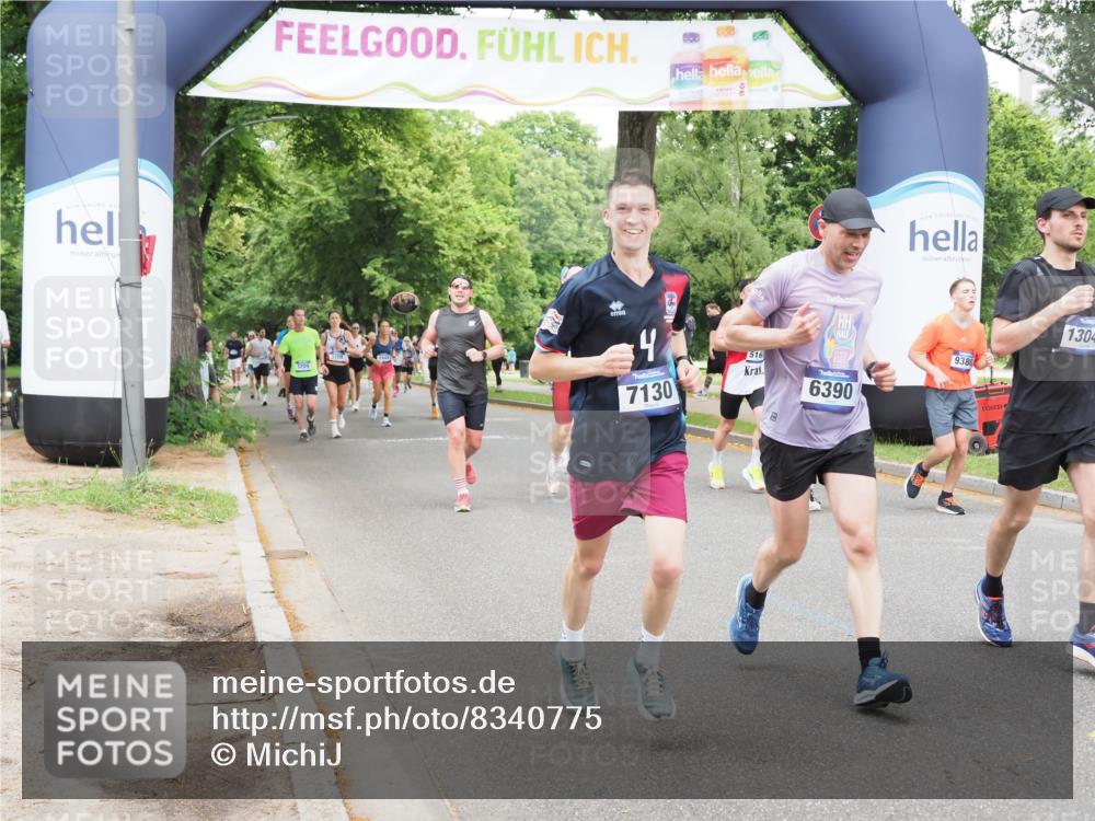 29.06.2025 - hella hamburg halbmarathon MichiJ http://msf.ph/oto/8340775 29.06.2025 10:39:57 Zwischen KM18-KM19 1257, 1706, 2111, 2540, 2595, 4837, 5169, 5194, 6164, 6390, 7130, 7475, 7786, 8447, 8955, 9380, 13047, 13301, 15275, 15506 meine-sportfotos.de