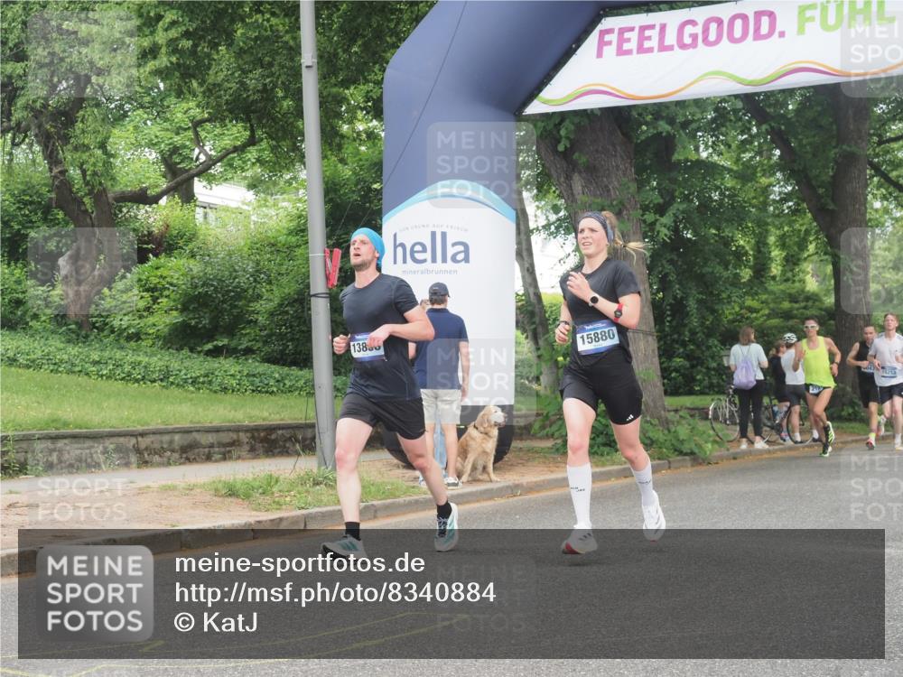 29.06.2025 - hella hamburg halbmarathon KatJ http://msf.ph/oto/8340884 29.06.2025 10:19:10 Zwischen KM18-KM19 2021, 2180, 5328 meine-sportfotos.de