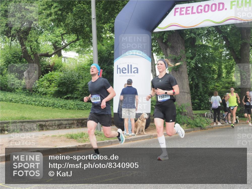 29.06.2025 - hella hamburg halbmarathon KatJ http://msf.ph/oto/8340905 29.06.2025 10:19:10 Zwischen KM18-KM19 2021, 2180, 5328 meine-sportfotos.de