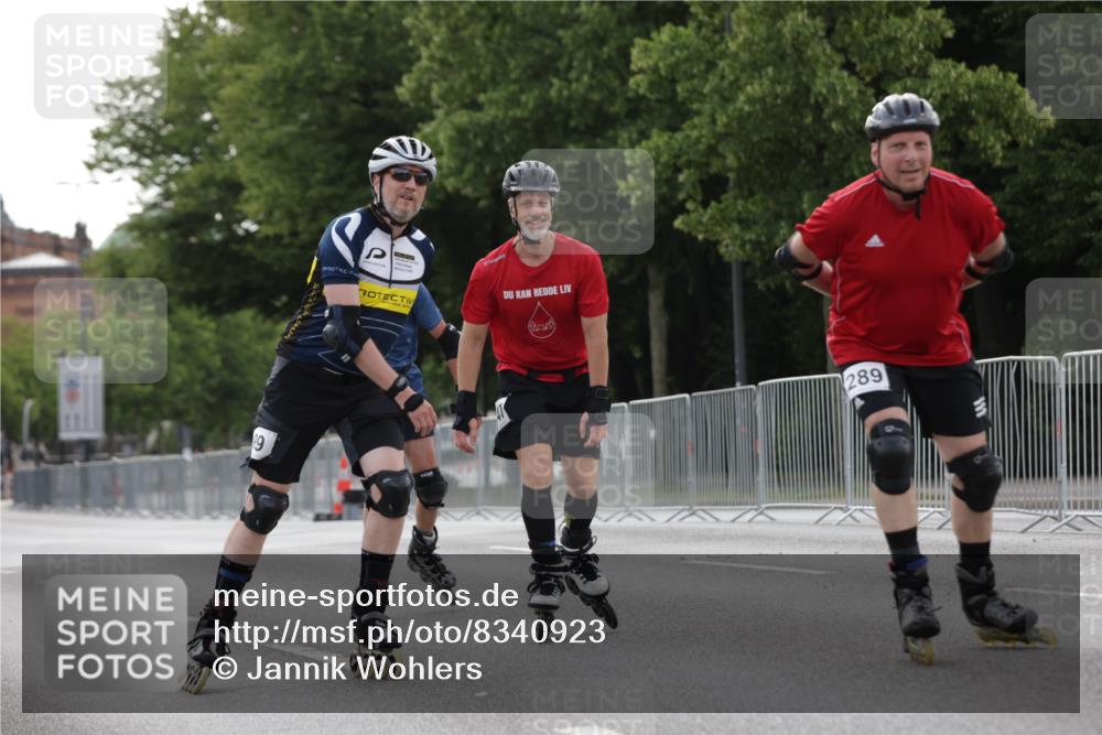 29.06.2025 - hella hamburg halbmarathon Jannik Wohlers http://msf.ph/oto/8340923 29.06.2025 09:02:08 Lombardsbrücke  meine-sportfotos.de