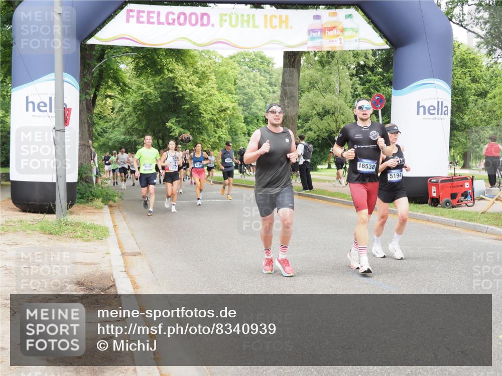 29.06.2025 - hella hamburg halbmarathon MichiJ http://msf.ph/oto/8340939 29.06.2025 10:39:59 Zwischen KM18-KM19 1706, 2111, 2540, 2595, 3208, 4837, 5169, 5194, 6164, 6390, 7130, 7786, 8447, 8955, 9380, 13047, 13301, 15275, 15506, 16538 meine-sportfotos.de