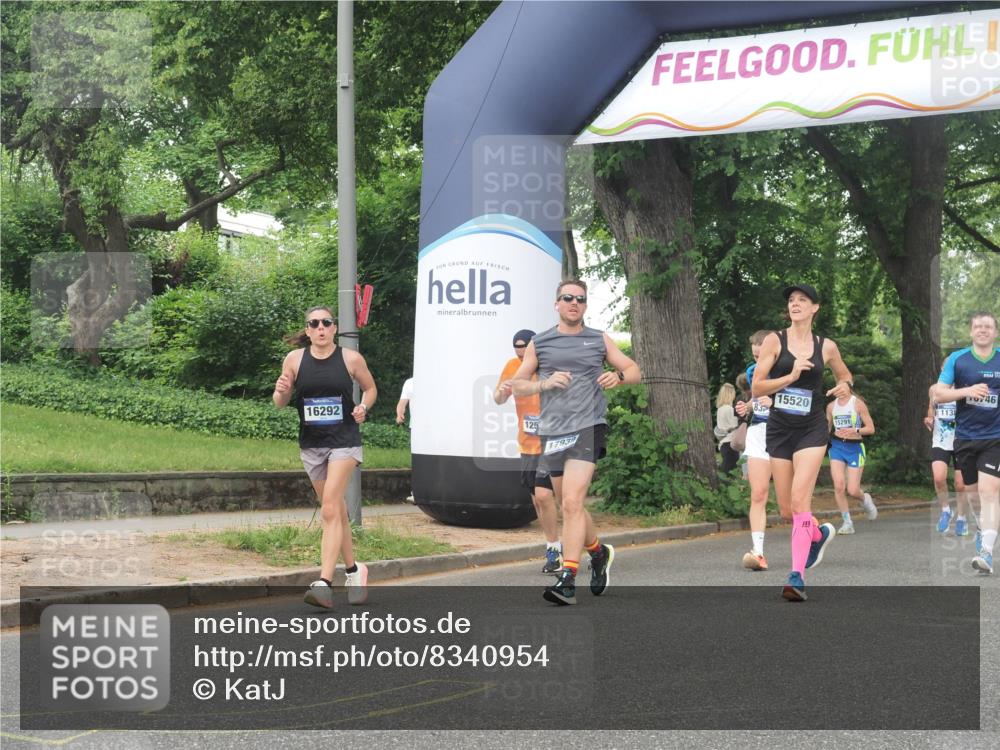 29.06.2025 - hella hamburg halbmarathon KatJ http://msf.ph/oto/8340954 29.06.2025 10:48:32 Zwischen KM18-KM19 2447, 6391, 6414, 6415, 8068, 8364 meine-sportfotos.de