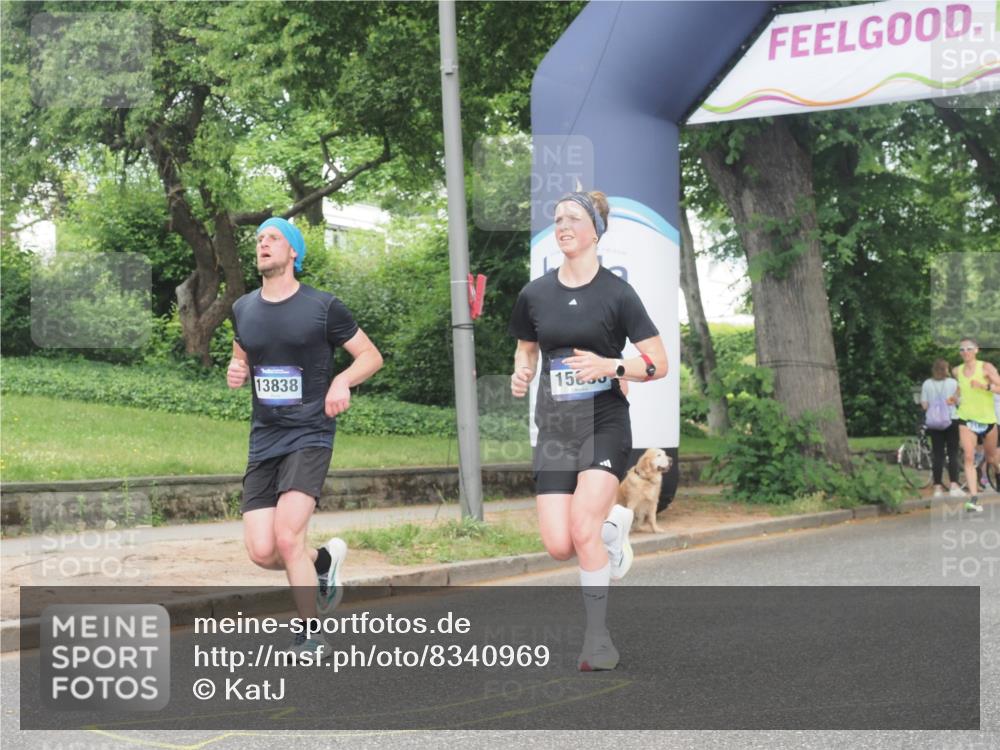 29.06.2025 - hella hamburg halbmarathon KatJ http://msf.ph/oto/8340969 29.06.2025 10:19:11 Zwischen KM18-KM19 2021, 2180 meine-sportfotos.de