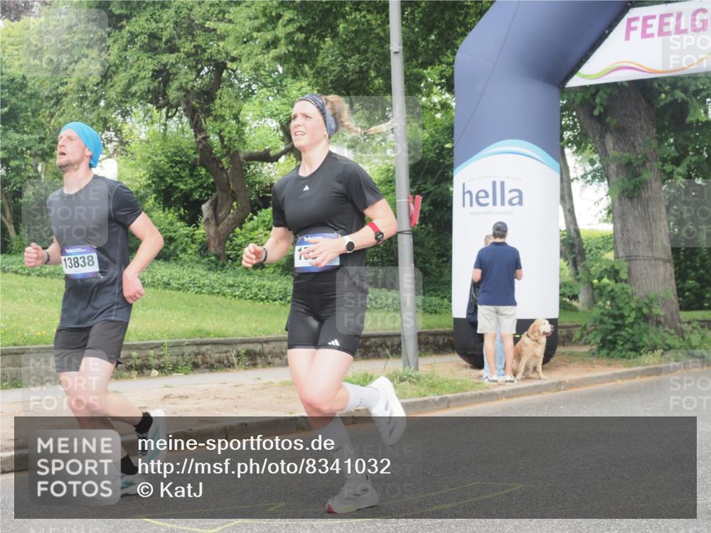 29.06.2025 - hella hamburg halbmarathon KatJ http://msf.ph/oto/8341032 29.06.2025 10:19:11 Zwischen KM18-KM19 2021, 2180 meine-sportfotos.de