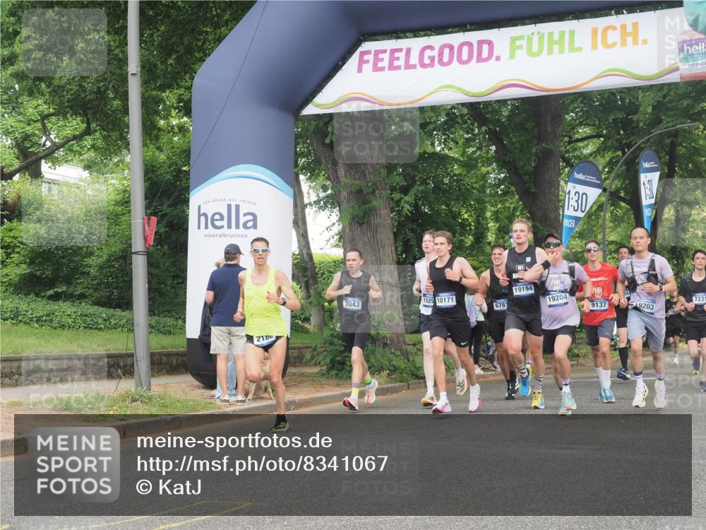 29.06.2025 - hella hamburg halbmarathon KatJ http://msf.ph/oto/8341067 29.06.2025 10:19:13 Zwischen KM18-KM19 2021, 2180, 6781 meine-sportfotos.de
