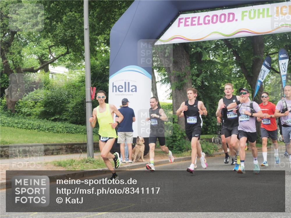 29.06.2025 - hella hamburg halbmarathon KatJ http://msf.ph/oto/8341117 29.06.2025 10:19:13 Zwischen KM18-KM19 2021, 2180, 6781 meine-sportfotos.de
