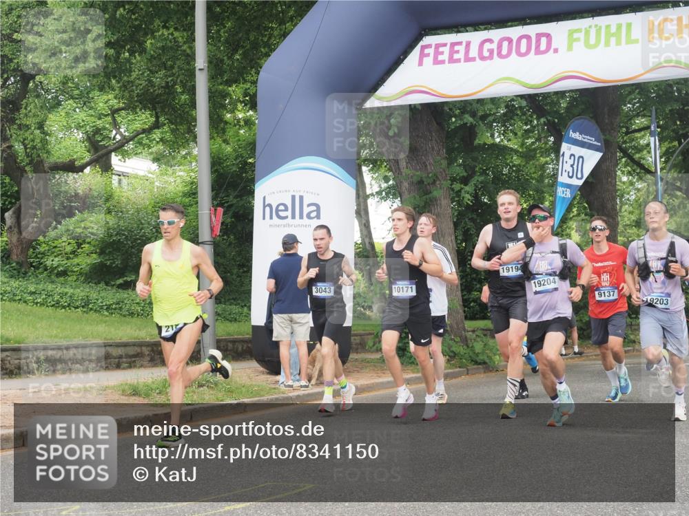 29.06.2025 - hella hamburg halbmarathon KatJ http://msf.ph/oto/8341150 29.06.2025 10:19:13 Zwischen KM18-KM19 2021, 2180, 6781 meine-sportfotos.de