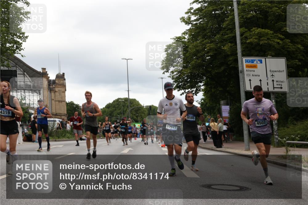 29.06.2025 - hella hamburg halbmarathon Yannick Fuchs http://msf.ph/oto/8341174 29.06.2025 10:52:12 20KM 1319, 1595, 1833, 2250, 2488, 2656, 2840, 2907, 3251, 3859, 4319, 4502, 4550, 4632, 4708, 4767, 5277, 5341, 5675, 5926, 6104, 6138, 6147, 6592, 6595, 7082, 7138, 7189, 7856, 8322, 8585, 9230, 9316, 10020, 10319, 10703, 10788, 11394, 11645, 11846, 12378, 12495, 12585, 12879, 13287, 13512, 13694, 13816, 13880, 14266, 14571, 15197, 15434, 15527, 16189, 16531, 17405, 17415, 17531, 17827, 18068, 18180, 18492, 18501, 18587, 18727 meine-sportfotos.de