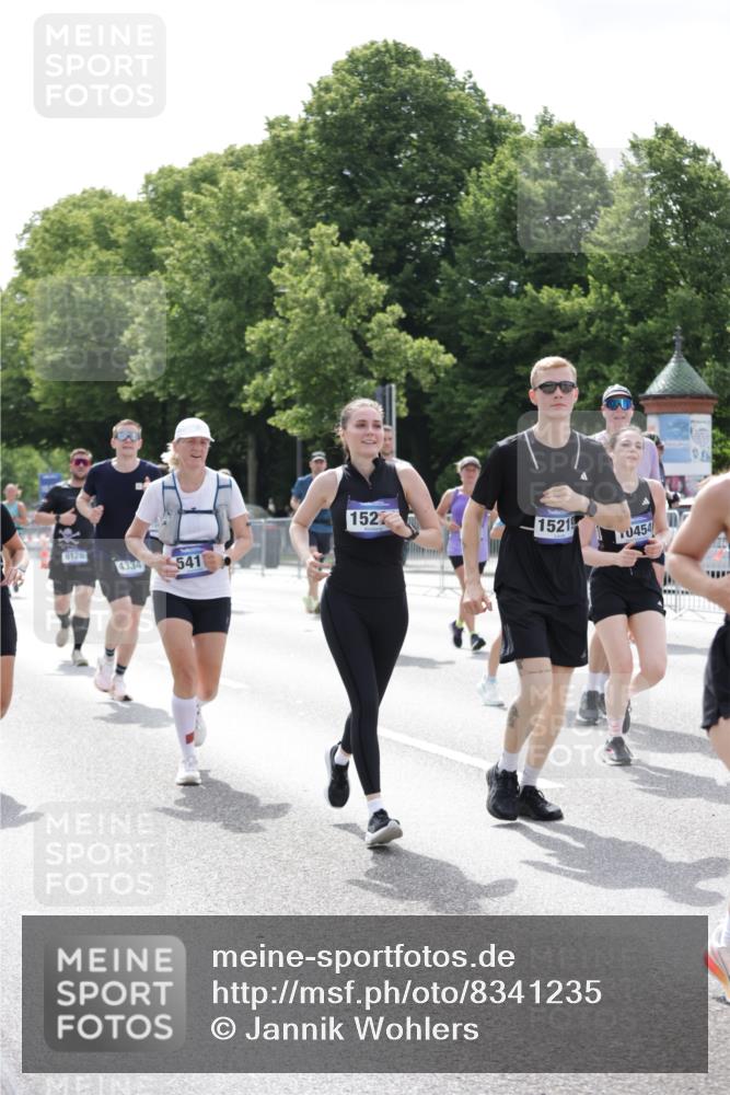 29.06.2025 - hella hamburg halbmarathon Jannik Wohlers http://msf.ph/oto/8341235 29.06.2025 10:42:14 Lombardsbrücke 1656, 1994, 2069, 2134, 2401, 2538, 2580, 2940, 2941, 3874, 4092, 4334, 4778, 5403, 5417, 6120, 6764, 7040, 7513, 8525, 8526, 8529, 8816, 9980, 10454, 10697, 10872, 10899, 12441, 12684, 13241, 13776, 14042, 14084, 14126, 14170, 14426, 14468, 14556, 14636, 14769, 15004, 15168, 15190, 15219, 15221, 15820, 15977, 16215, 16612, 16892 meine-sportfotos.de