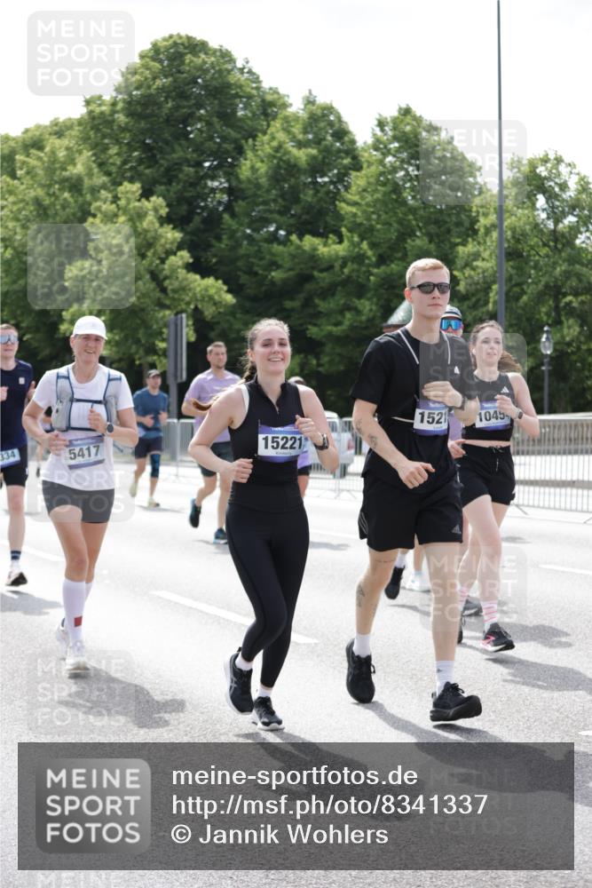 29.06.2025 - hella hamburg halbmarathon Jannik Wohlers http://msf.ph/oto/8341337 29.06.2025 10:42:15 Lombardsbrücke 1656, 1964, 1994, 2134, 2401, 2538, 2580, 2940, 2941, 3283, 3874, 4092, 4334, 4778, 5403, 5417, 6120, 6764, 7040, 7513, 8529, 8816, 9980, 10454, 10697, 10872, 12441, 12684, 13070, 13241, 13776, 14042, 14084, 14126, 14170, 14468, 14556, 14636, 14769, 15168, 15190, 15219, 15221, 15820, 15977, 16215, 16612, 16892 meine-sportfotos.de