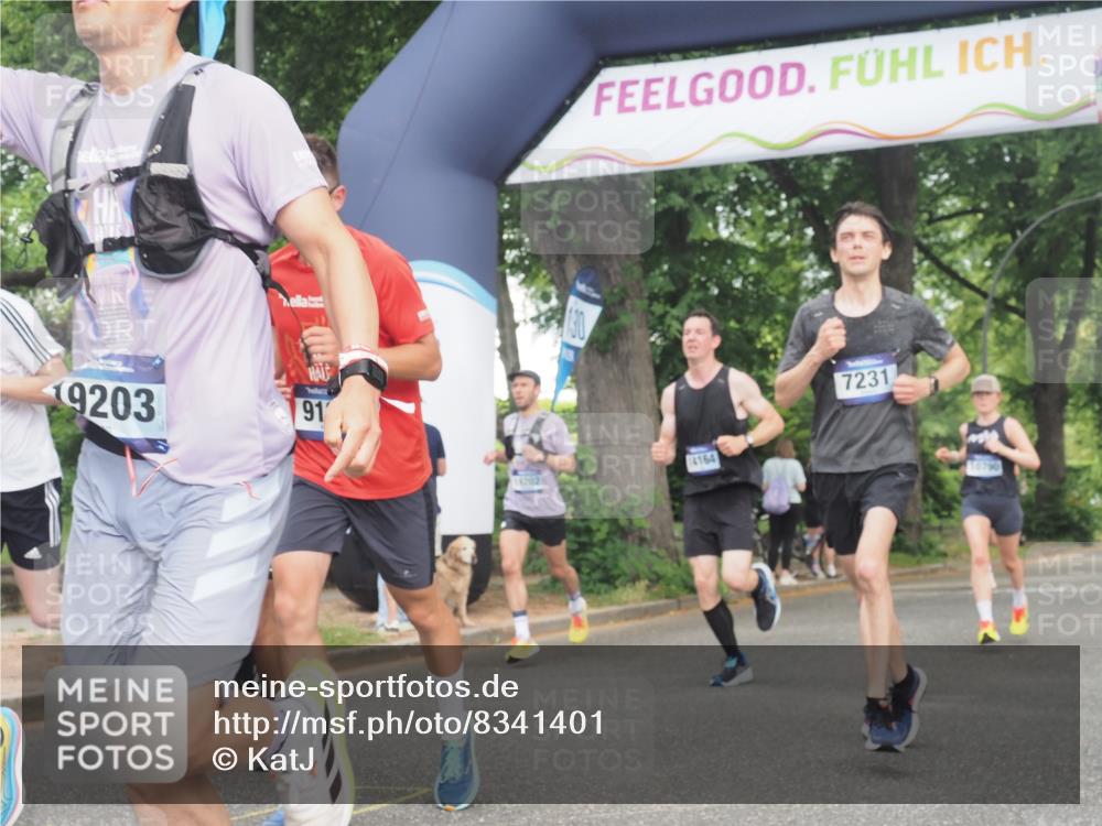 29.06.2025 - hella hamburg halbmarathon KatJ http://msf.ph/oto/8341401 29.06.2025 10:19:15 Zwischen KM18-KM19 2180, 3043, 6781, 7231 meine-sportfotos.de
