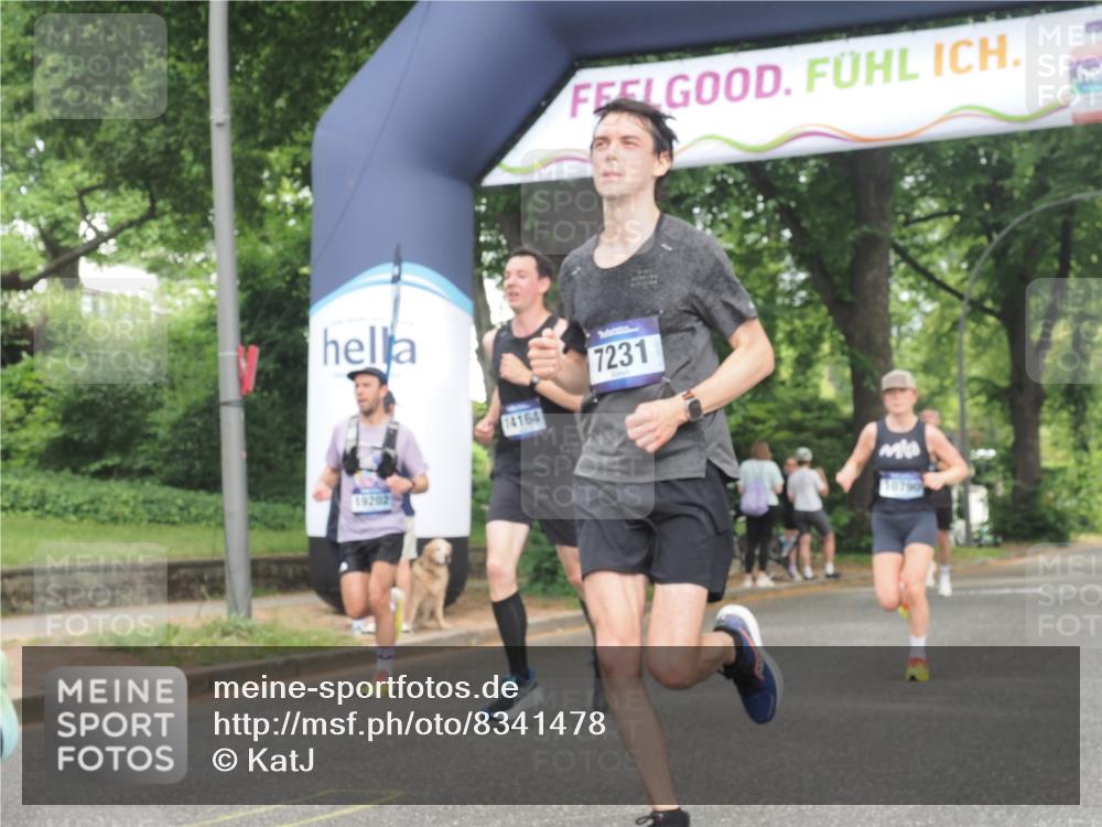 29.06.2025 - hella hamburg halbmarathon KatJ http://msf.ph/oto/8341478 29.06.2025 10:19:16 Zwischen KM18-KM19 2180, 3043, 6781, 7231 meine-sportfotos.de