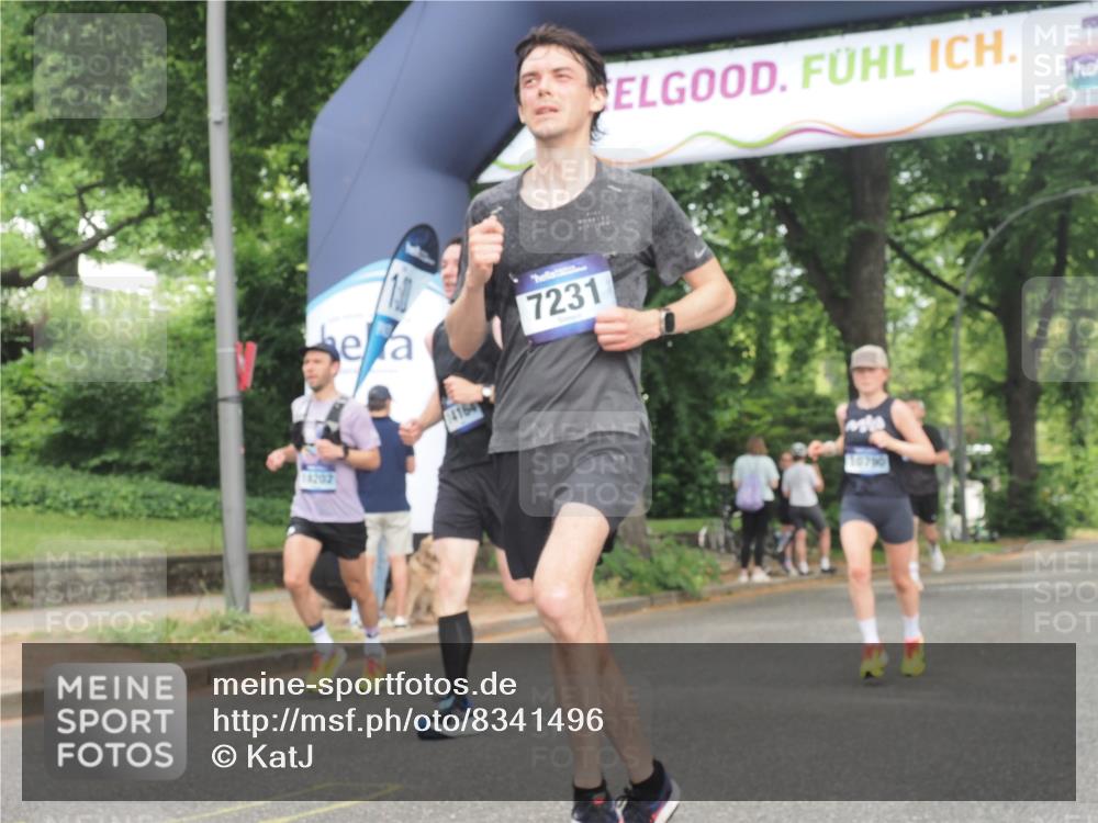 29.06.2025 - hella hamburg halbmarathon KatJ http://msf.ph/oto/8341496 29.06.2025 10:19:16 Zwischen KM18-KM19 2180, 3043, 6781, 7231 meine-sportfotos.de