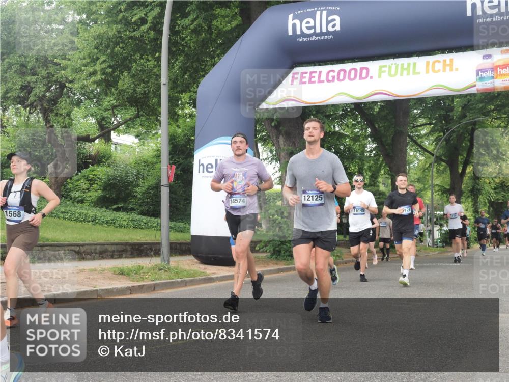 29.06.2025 - hella hamburg halbmarathon KatJ http://msf.ph/oto/8341574 29.06.2025 10:48:41 Zwischen KM18-KM19 1135, 1138, 1188, 1568, 2582, 5547 meine-sportfotos.de