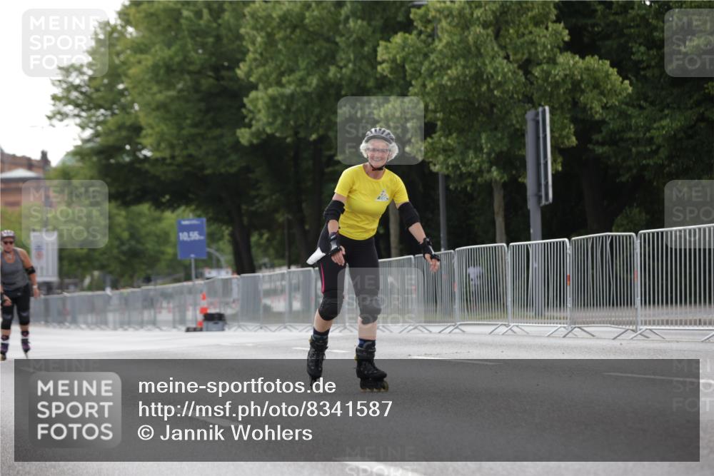 29.06.2025 - hella hamburg halbmarathon Jannik Wohlers http://msf.ph/oto/8341587 29.06.2025 09:02:20 Lombardsbrücke  meine-sportfotos.de